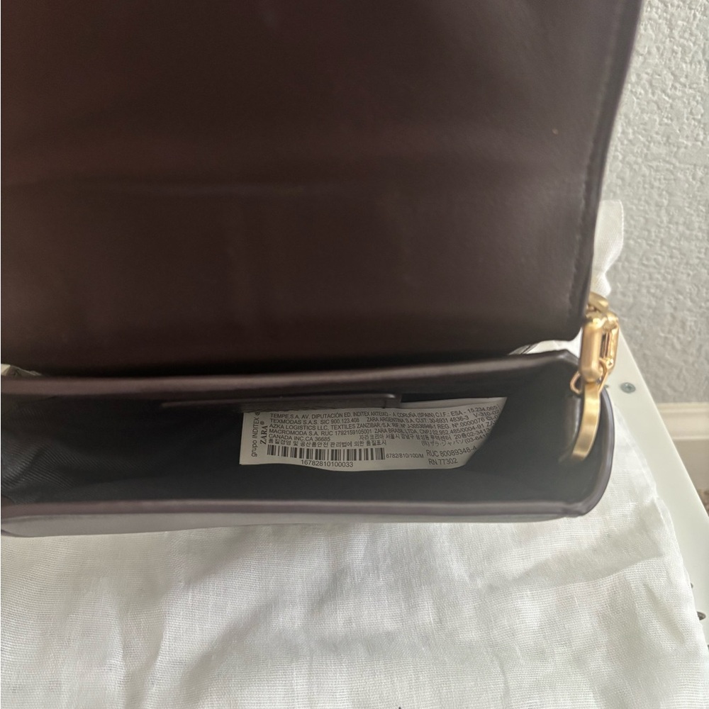 Zara Genuine Leather Saddle Crossbody – Brown – Gold Chain – NWOT – 6782/810 - Picture 5 of 6